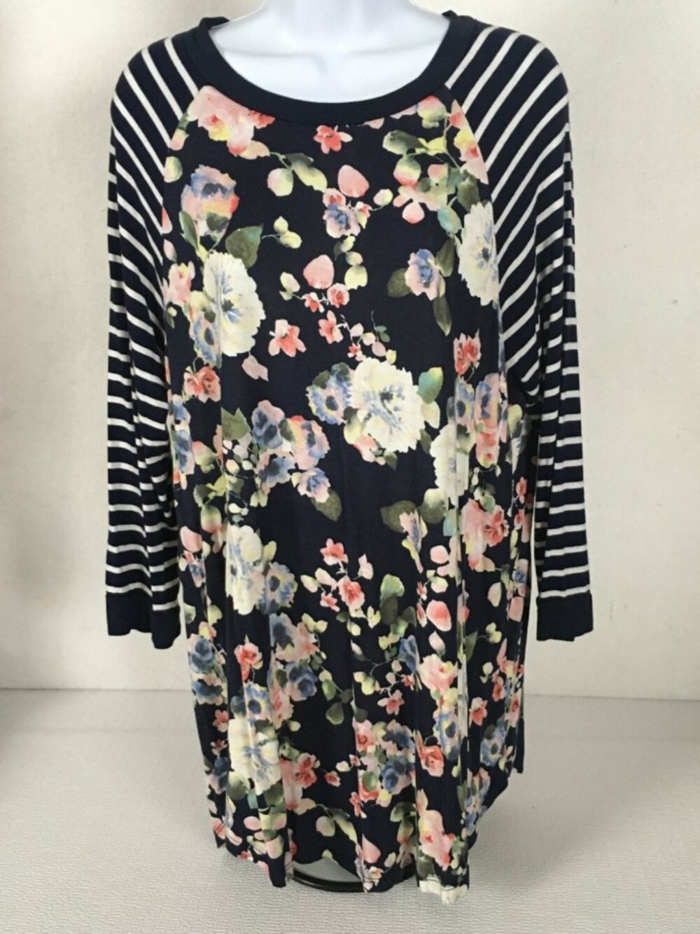 First Look Top Size XL Black White Stripe 3/4 Sleeves Black w White Pink Flowers
